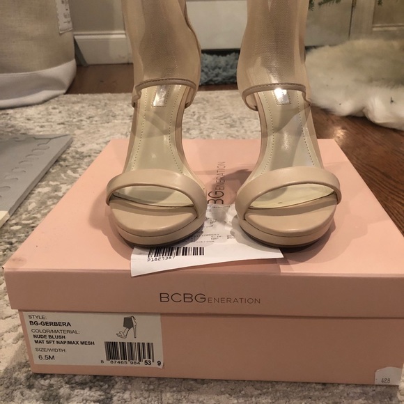 - NEW BCBG HEELS - Picture 3 of 5